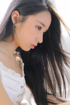 端庄美妇的肉臀旗袍